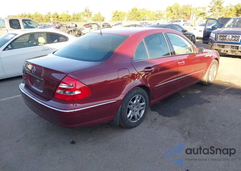 2004 Mercedes-Benz E 320 z USA, uszkodzony, nr VIN WDBUF65J34A400038